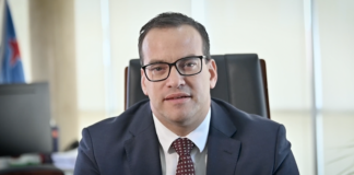 Minister Geoffrey Wever ta amplia riba e topico Economia Circular