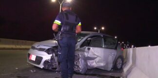 Dama herida den accidente ariba Watty Vos Boulevard