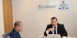 Minister Rocco Tjon a inicia proyecto di “veilige bario’s” hunto cu cede Aruba