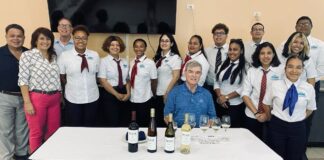 Eric Wente a ofrece un lectura special di Wine Tasting na studiantenan di EPI