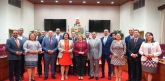 opositornan di AVP no tin autoridad moral pa manda Prome Minister cas