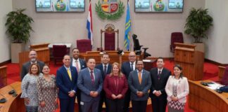 Gobierno di Aruba ta Felicita Parlamentario Berlis Y Fraccion Di MEP cu Mocion Entrega