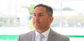 Minister Ursell Arends ta publica e National Plan for Stray Animals