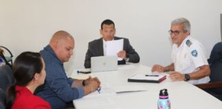 Minister Rocco Tjon a reuni cu diferente departamento den cuadro di presupuesto 2022