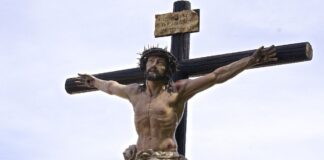 Nunca enfoca riba sufrimento di Cristo, Bijbel lamantablemente incompleto: