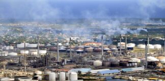 Tin lus pa Refineria di Curacao; decision final ta den man di Gobierno