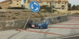 Ta pidi doño pa e busca su plachi A54093 y bumper na warda di Shaba