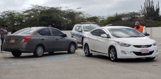 Supuesto atraco den Mandolinstraat a termina mas panort ariba parkeer plaat di funeral home