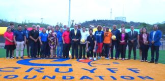 Reapertura di Cruyff Court dedica na e gran futbolista Denzel Dumfries