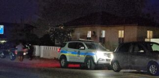 Polis a keda pidi na Fortheuvelstraat pa un problema di pareha