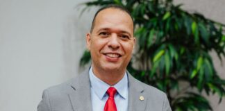 Gobierno ta logra convence Hulanda pa duna empleadonan publico nan 5% bek