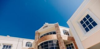 Pasonan importante den modernisacion di e panorama di pago na Aruba