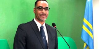 Clifford Heyliger Representando Avp y Aruba na ODCA