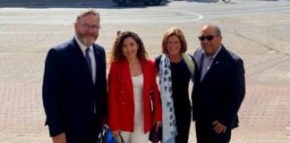 Minister Glenbert Croes a yega Hulanda pa bishita di trabao