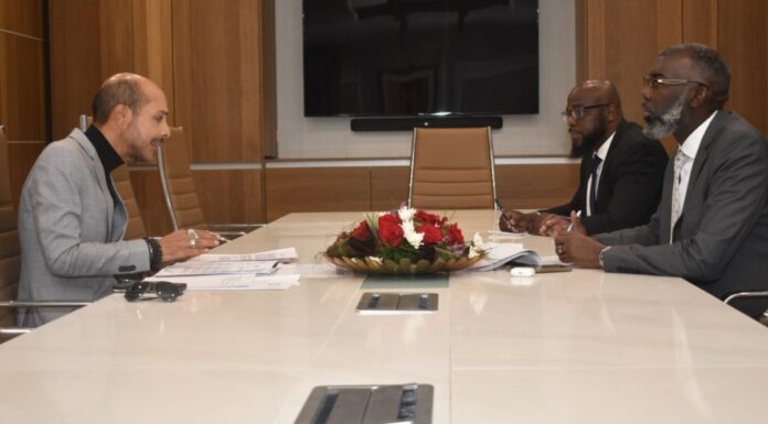 Promé Minister di Kòrsou i Sekretario General di SER ta diskutí temanan di interes pa reforsá kapasidat di asesoramentu di e órgano konsultivo