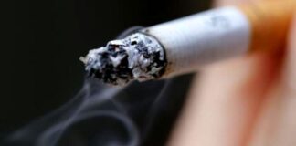 Ta prohibi pa bende of duna productonan di tabaco na personanan bou di 21 aña