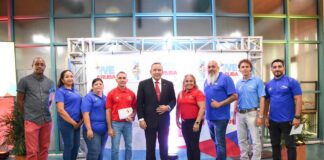 Minister Endy Croes a presenta proyecto deportivo weganan escolar (WE) Aruba