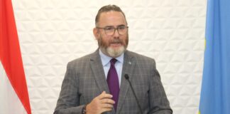 Minister Glenbert Croes: Nos ta trahando pa desaroya e area di Refineria cu proyectonan energetico