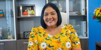 Ban mustra amor na nos salud, nos medio ambiente y nos cultura door di celebra Dera Gay na un manera consciente y responsabel