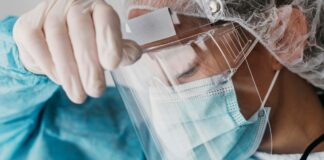 Apesar cu e siman aki cantidad di casonan di Covid a stabilisa, E cantidad di Caso di COVID-19 activo ta sigui preocupante