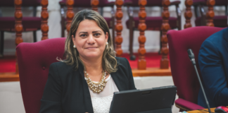 Parlamentario Darlaine Guedez-Erasmus (MEP): Mi ta scoge pa pone prioridad na e trahadonan cu n’e momento aki mester nan 5% bek!