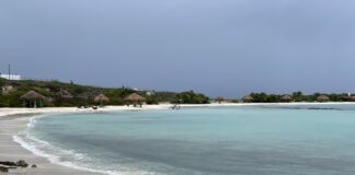 TURISTA A HOGA NA BABY BEACH