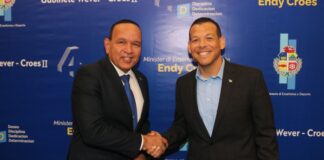 Minister Endy Croes: Felicitando henter Cuerpo di Bombero, colega Rocco Tjon y Gabinete Wever- Croes II