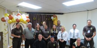 Douanero certifica como Instructor oficial di K-9