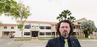 RYÇOND DO NASCIMENTO KIER PA PARLAMENTO BIRA UN STEMPEL PARLEMENT.