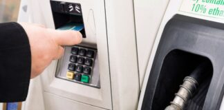 Entrante 13 July no por paga cu ATM card mas na ningun pompstation, mester paga cash!