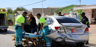 Accidente entre 3 auto: Dos persona a resulta herida y transporta pa Hospitaal
