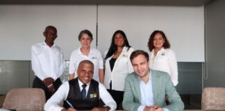Secretario di estado di Hulanda ta firma acuerdo di cooperacion cu Fundacion Telefon pa Hubentud Aruba