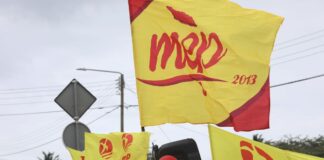 STOP DI HUNGA WEGA POLITICO CU FASE