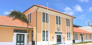 A presenta otro schedule di tratamento Caso Avestruz lo por dura te Februari 2023