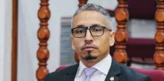 E contract di WEB Aruba N.V. cu Eagle LNG