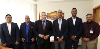 MINISTER ENDY CROES A REUNI CU SR. HERVE BLANCHARD Y SR. JORDAN VICTOIRE REPRESENTANTENAN DI FIFA.