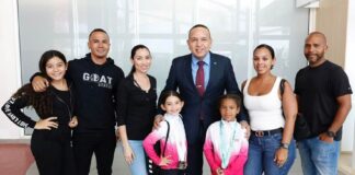 MINISTER ENDY CROES TA FELICITA CGA AVANSE CU A HACI UN TREMENDO TRABOU NA REPUBLICA DOMINICANA.