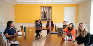 Minister Arends cu Fundacion Parke Nacional Aruba a presenta e plan di Western Wetlands na e bestuur di TPEF