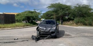 Dama herida den accidente ariba crusada conoci di Frankrijkstraat