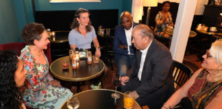 Minister Thijsen a asisti na concierto den memoria di Tula