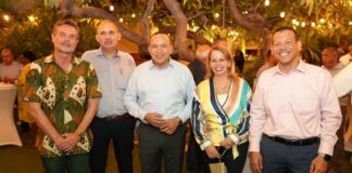 MINISTER ENDY CROES A ATENDE RECEPCION DI DESPEDIDA DI SR. ERWIN ARKENBOUT.