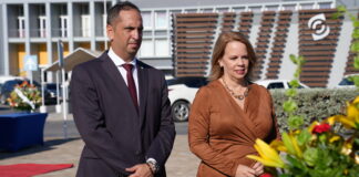 PROME MINISTER TA GRADICI MINISTER DANGUI ODUBER PA SU PA SU VISION Y DETERMINACION