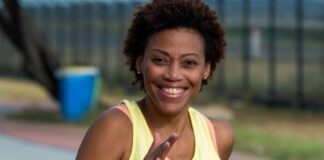 Aruba Bank ta reconoce su empleado superior pa luna di augustus