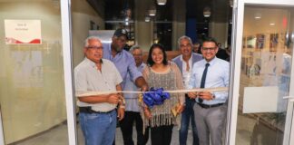 Minister di Cultura Xiomara Maduro presente na Exposicion “E lens di mi wowonan” organisa pa Leo Vrolijk