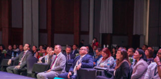 Premier Wever – Croes: ARUBA TA TUMANDO E INICIATIVA Y TA PURBANDO MANERANAN NOBO PA HACI COSNAN DIFERENTE