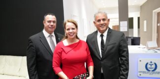 EXITO NA STUDIANTENAN CU A INICIA NAN CARERA DEN MEDICINA NA “AMERICAN UNIVERSITY OF MEDICINE ARUBA”