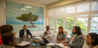 MINISTER DANGUI ODUBER A RICIBI BISHITA DI THE CARRIBEAN MED LABS