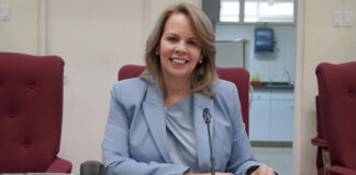 GOBIERNO HUNTO CU DRH TA TRAHANDO RIBA ALTERNATIVANAN PA YEGA NA UN SOLUCION MAS PRONTO CU TA POSIBEL NA DIP