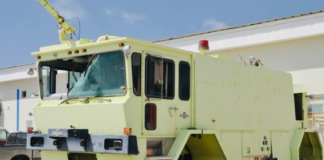 Mientras nan ta critica trucknan di Hulanda, mira’ki kico nan a laga atras