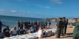 A gara 12 narcotraficante na Falcon cu 89 paki di droga posiblemente pa Aruba y Curacao